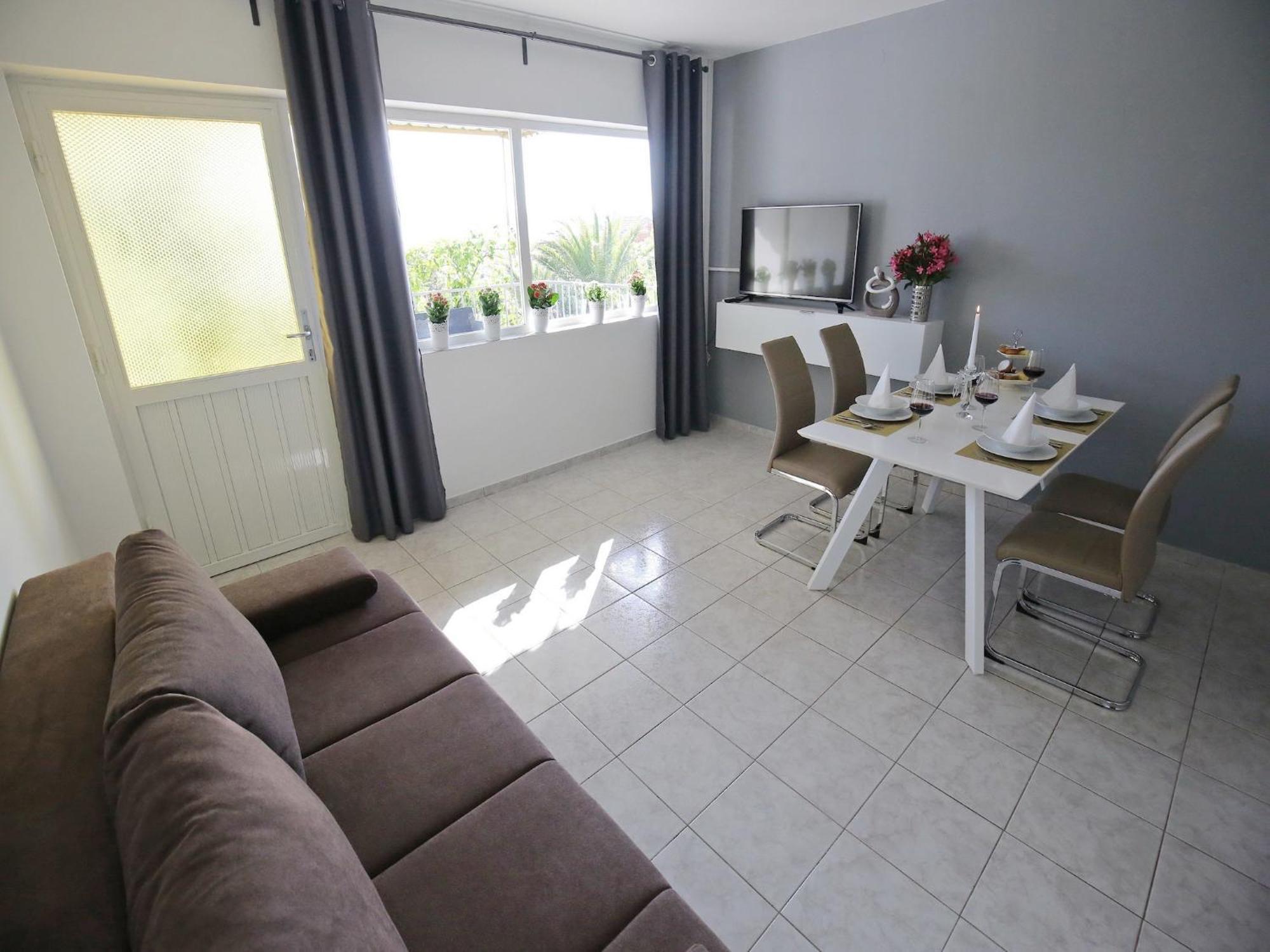Scenic Holiday Home In Bibinje Near Sea Buitenkant foto
