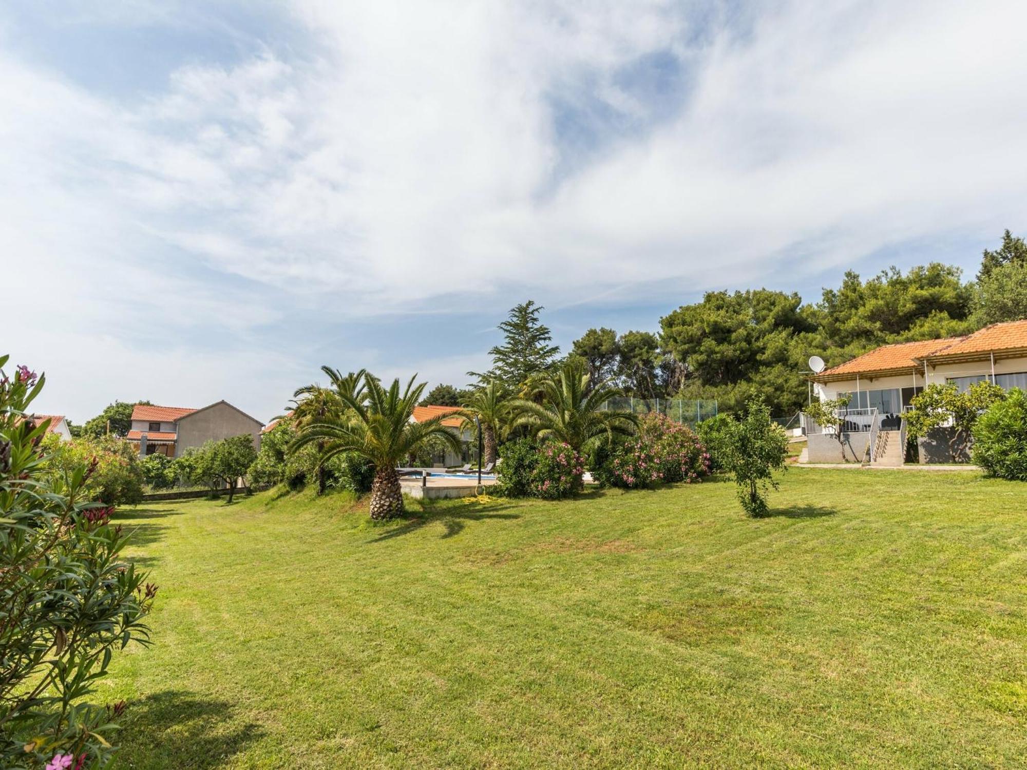 Scenic Holiday Home In Bibinje Near Sea Buitenkant foto