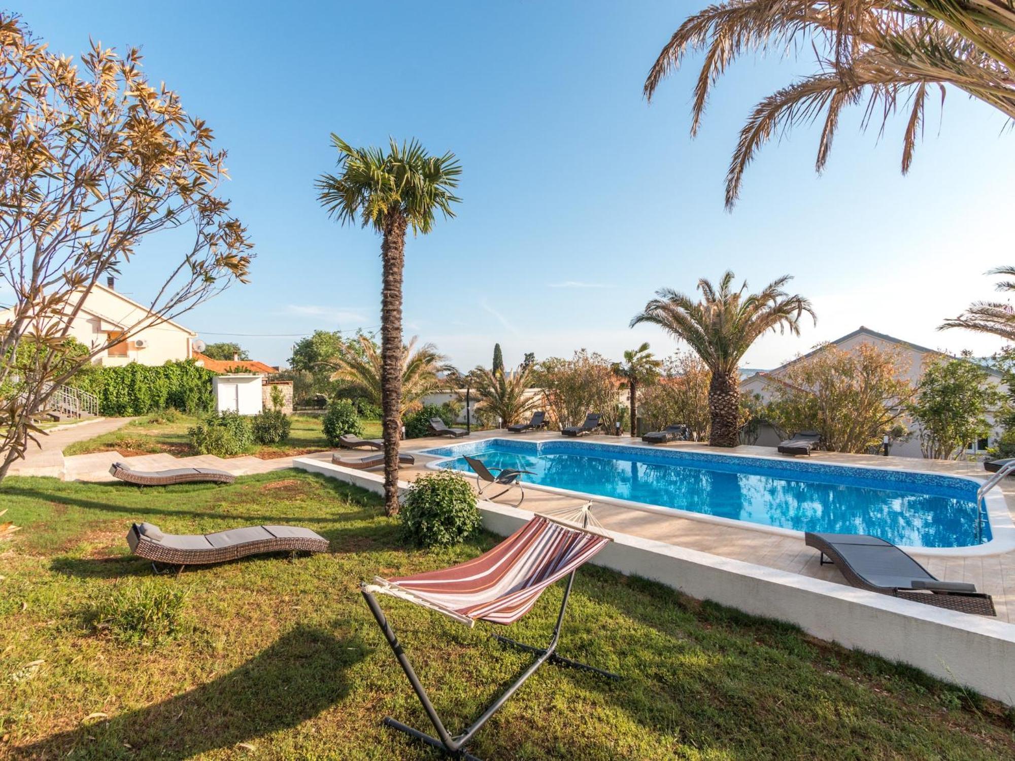 Scenic Holiday Home In Bibinje Near Sea Buitenkant foto