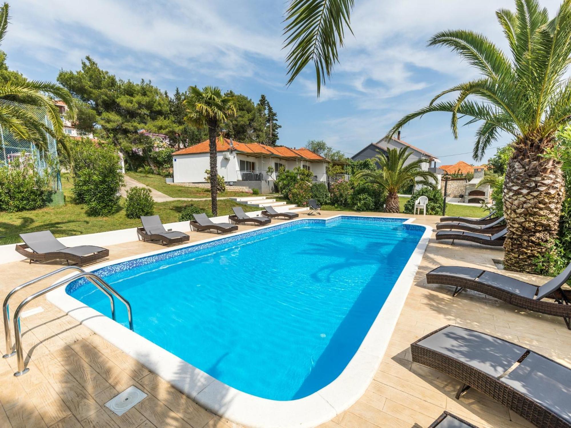 Scenic Holiday Home In Bibinje Near Sea Buitenkant foto