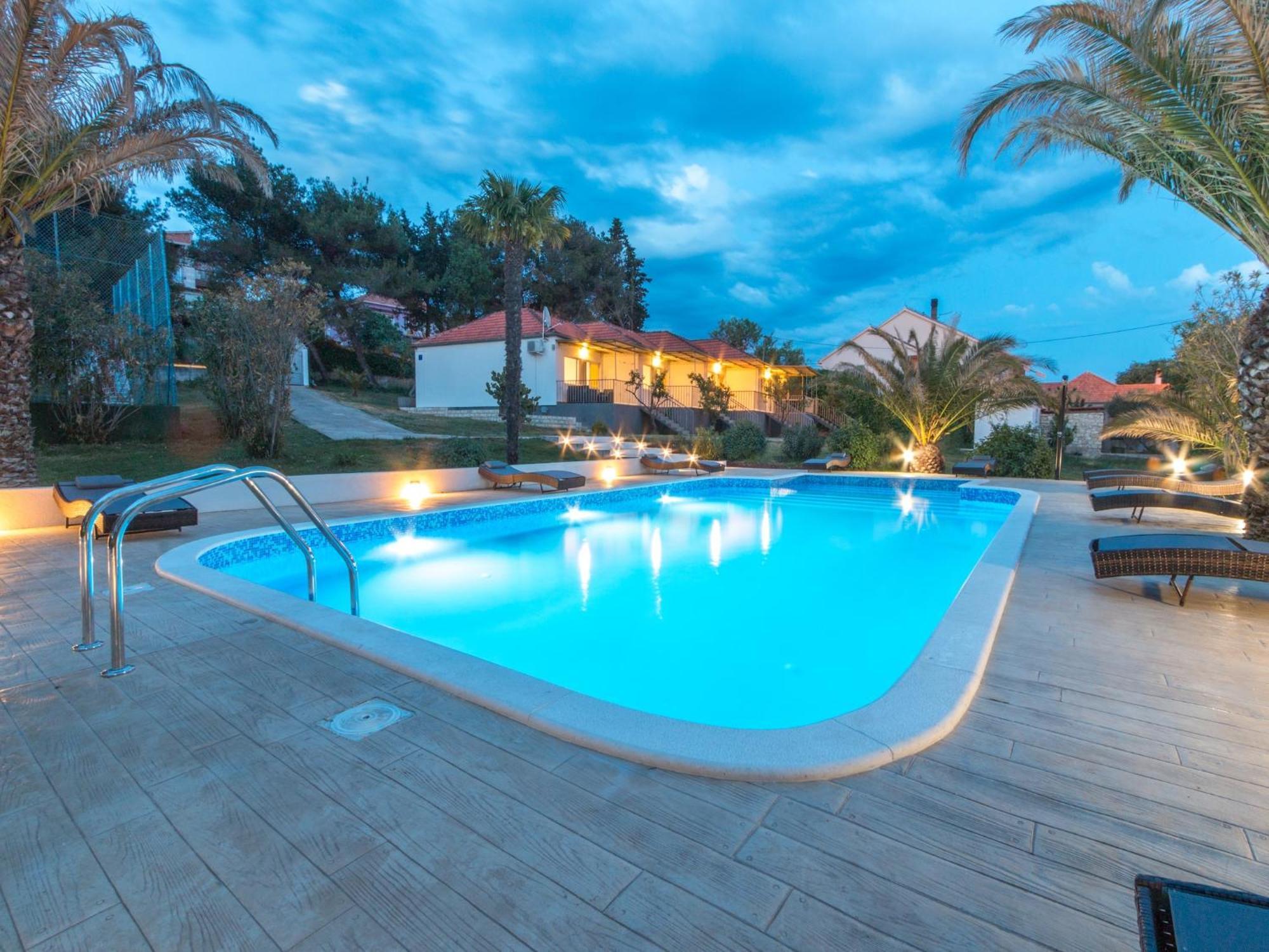 Scenic Holiday Home In Bibinje Near Sea Buitenkant foto