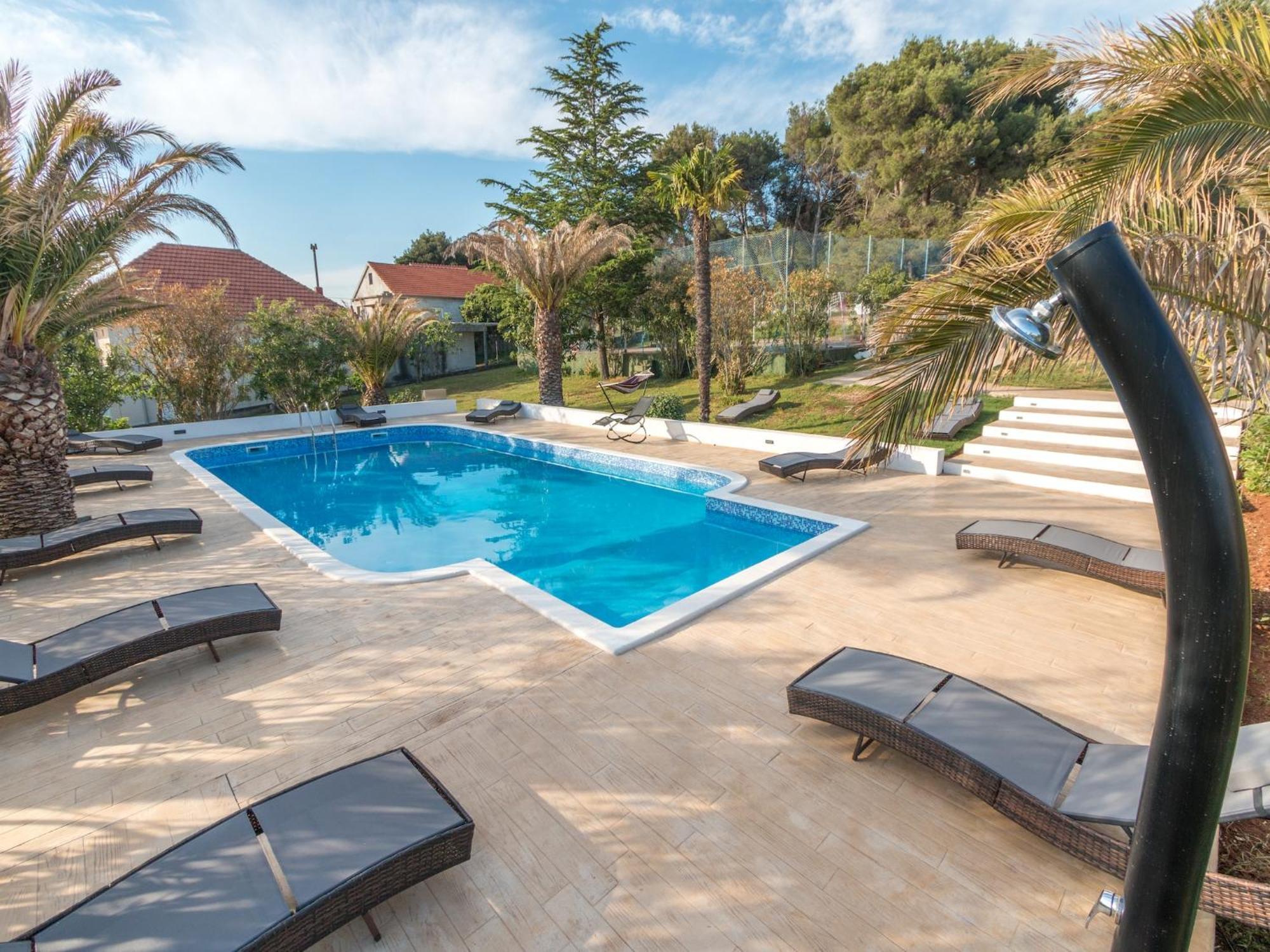 Scenic Holiday Home In Bibinje Near Sea Buitenkant foto